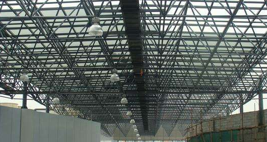 项城听网架公司的名目师阐述其网架的季节个性